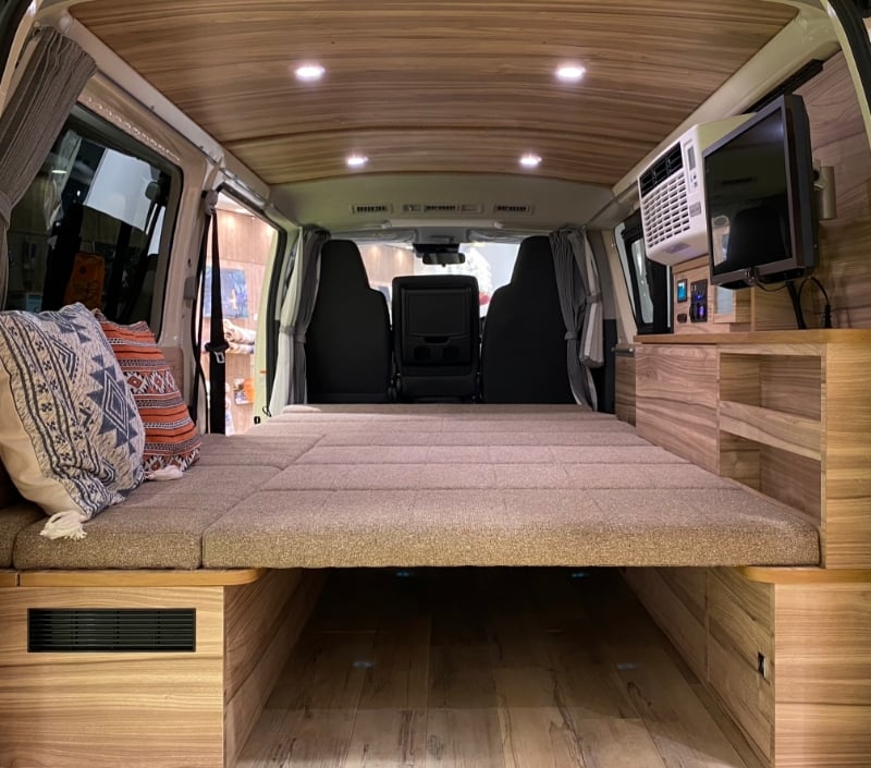 車内のインテリアの写真